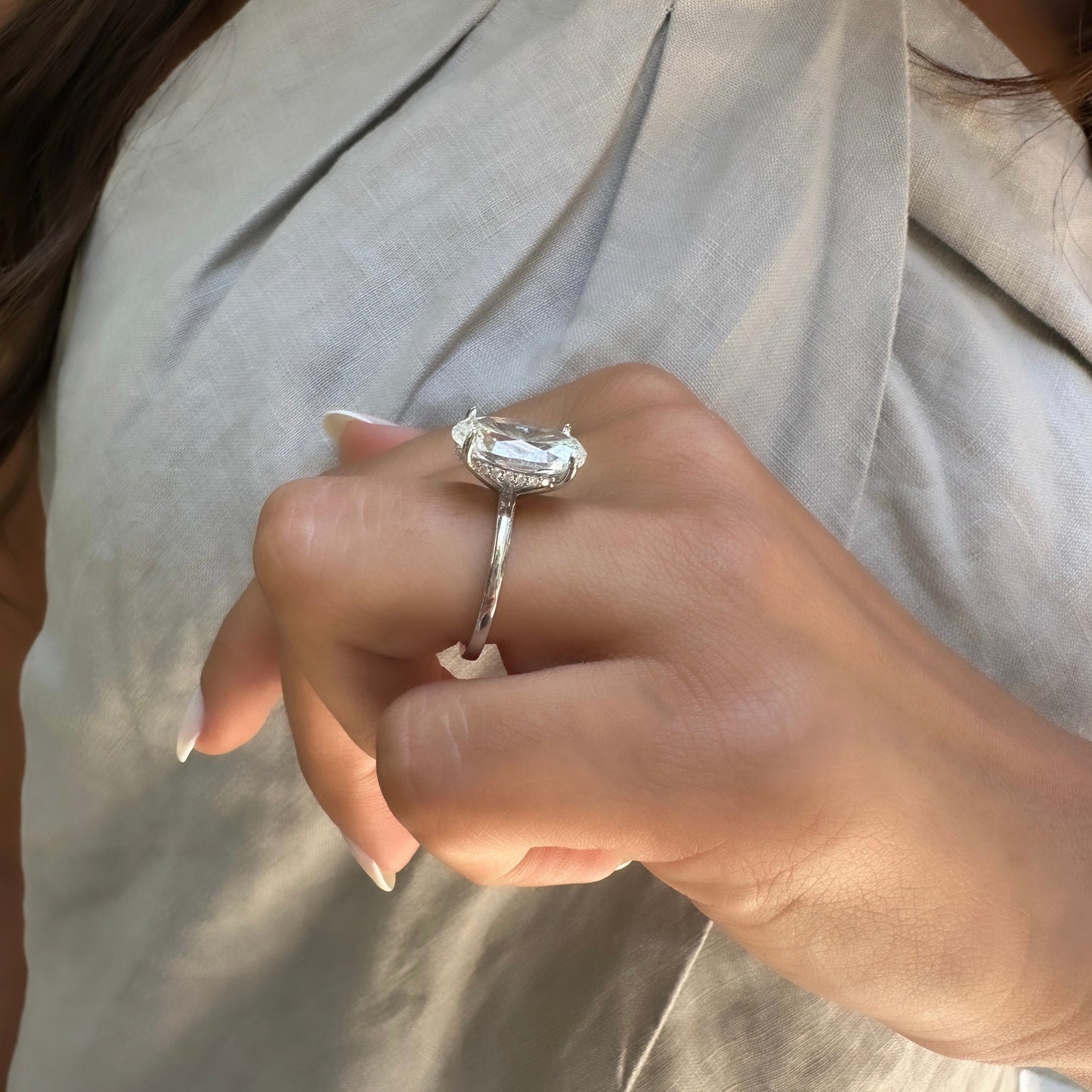 Oval Model G-Color Ring