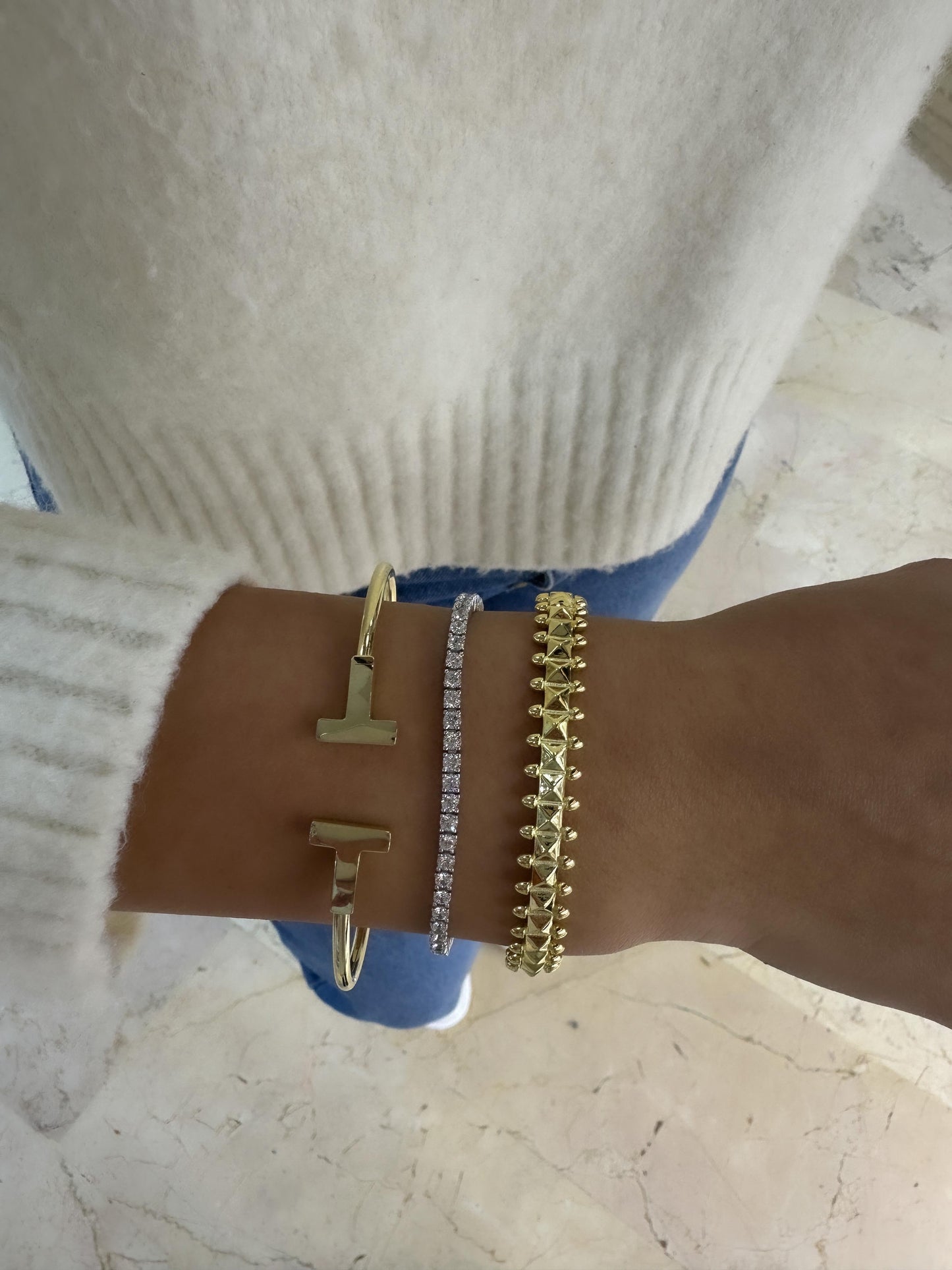 Studded Stoneless Model Bracelet