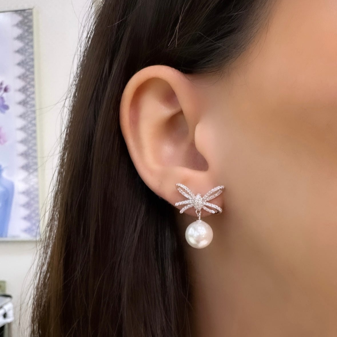 Pearl Bow Earring