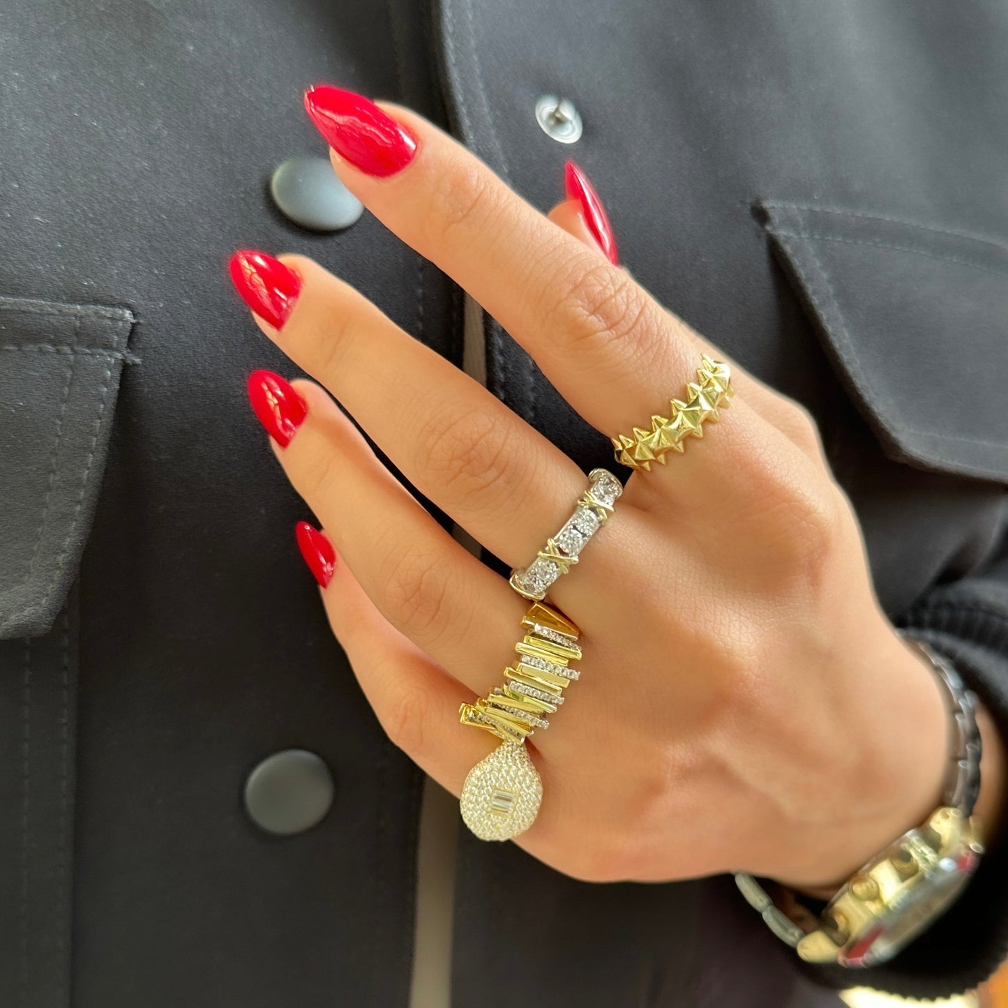 Movable Design Ring