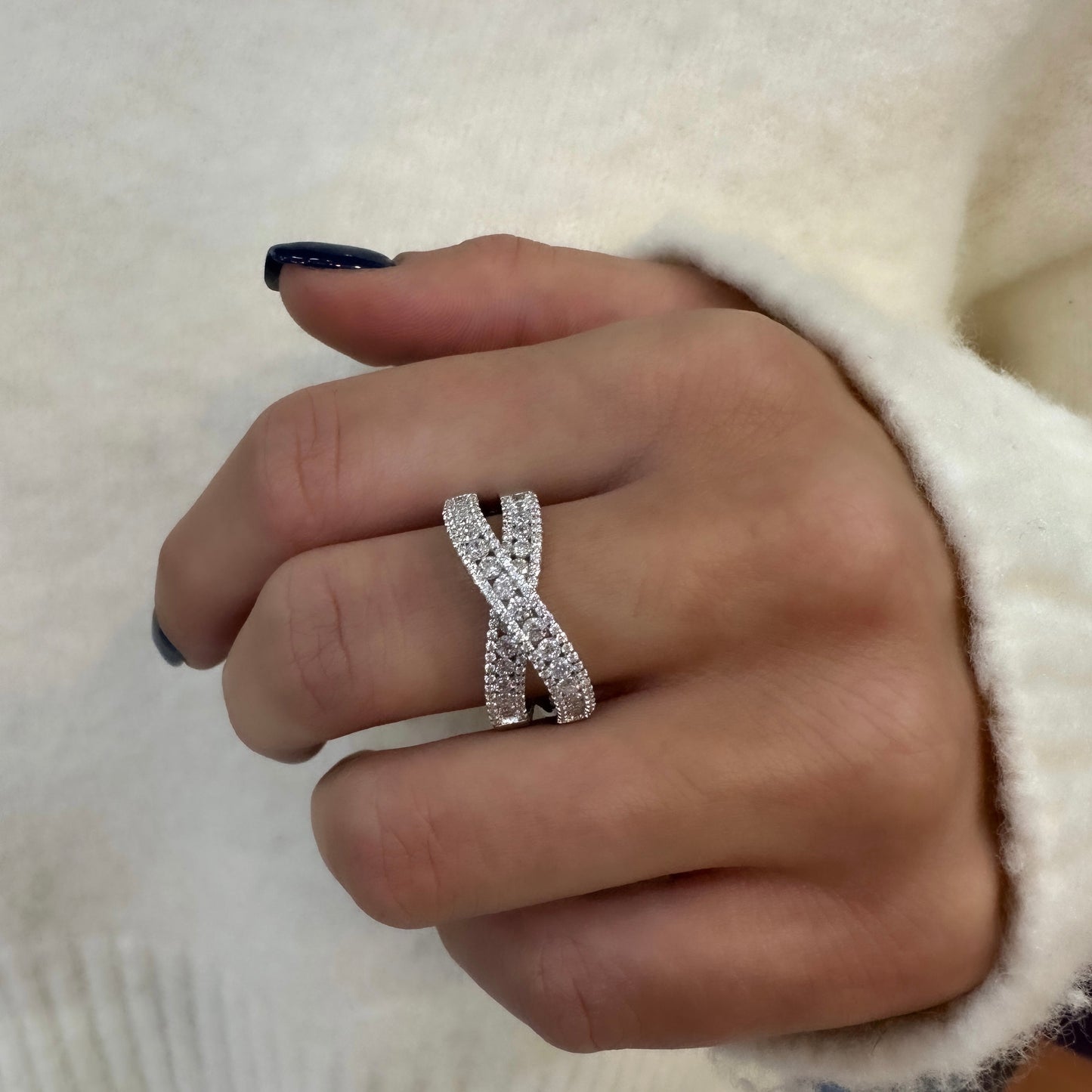 Double Round Cross Ring