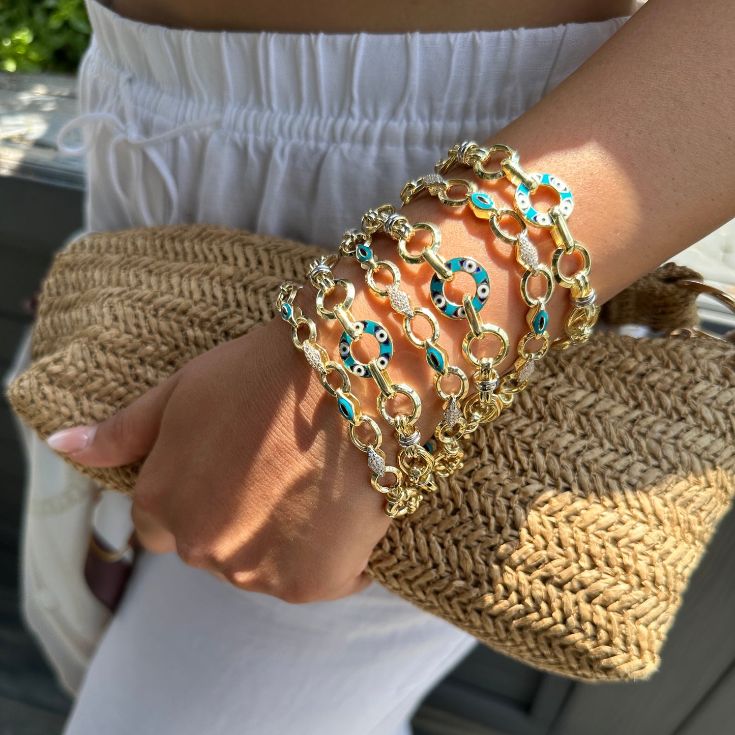 Hollow Bracelet with Eye Enamel