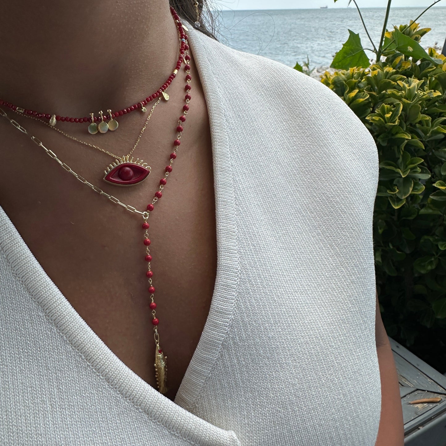 Coral Stone Fish Detail Y Necklace