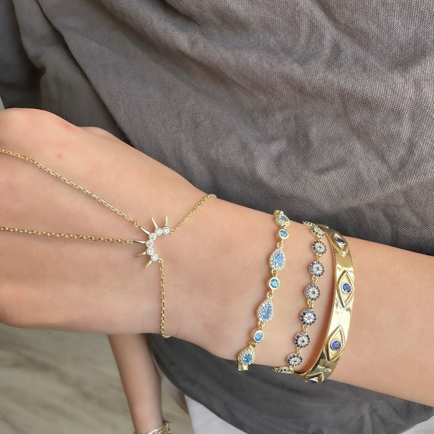 Sun Handchain