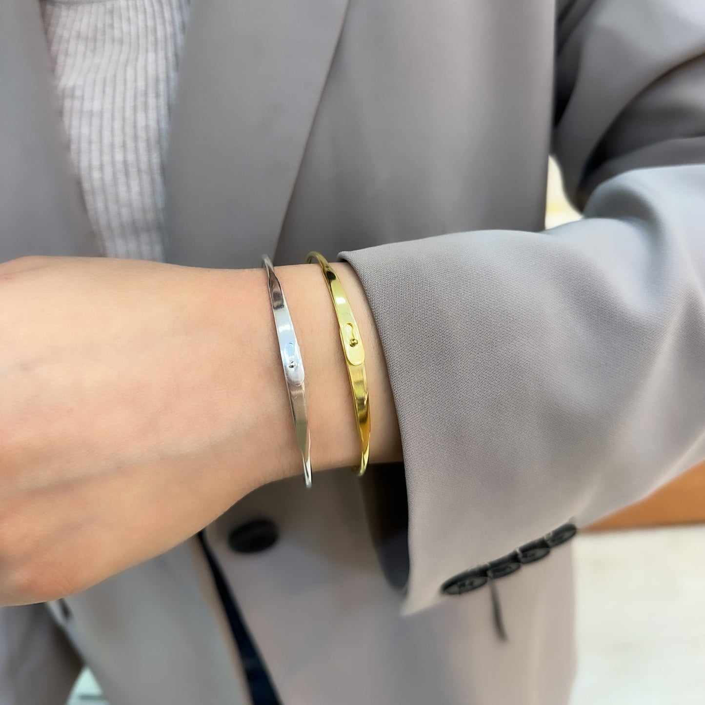 Wishbone Lock Bracelet