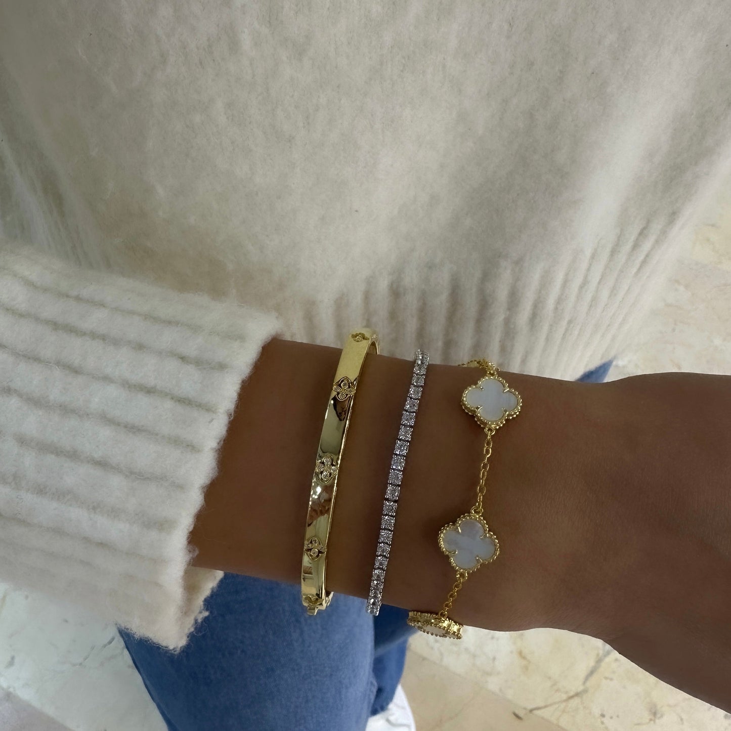 Flower Bracelet with Tiny Stones