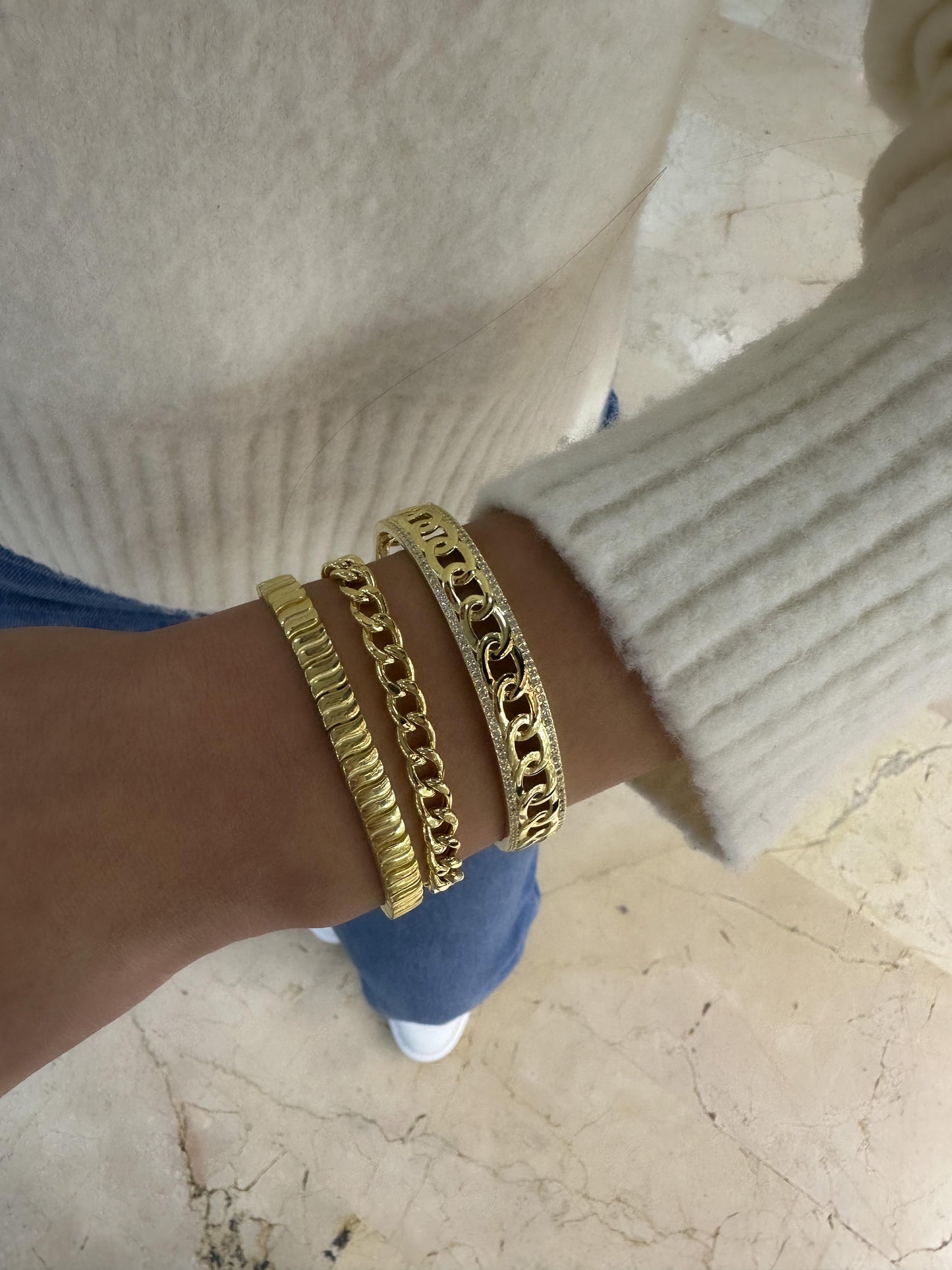 Knot Oval Model Bracelet