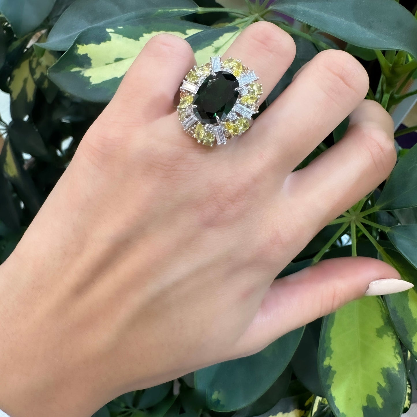 Colorful Green Stone Vintage Ring