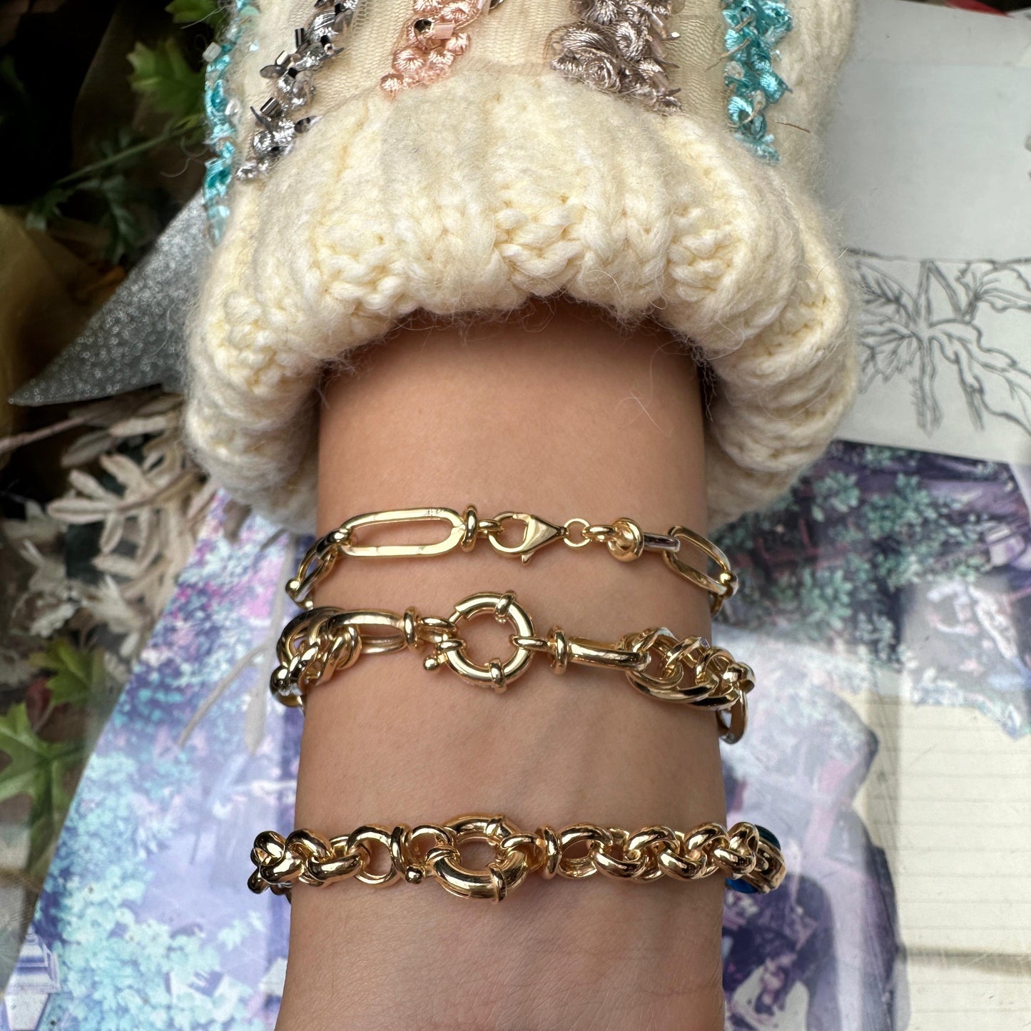 Enameled Clover Hollow Bracelet