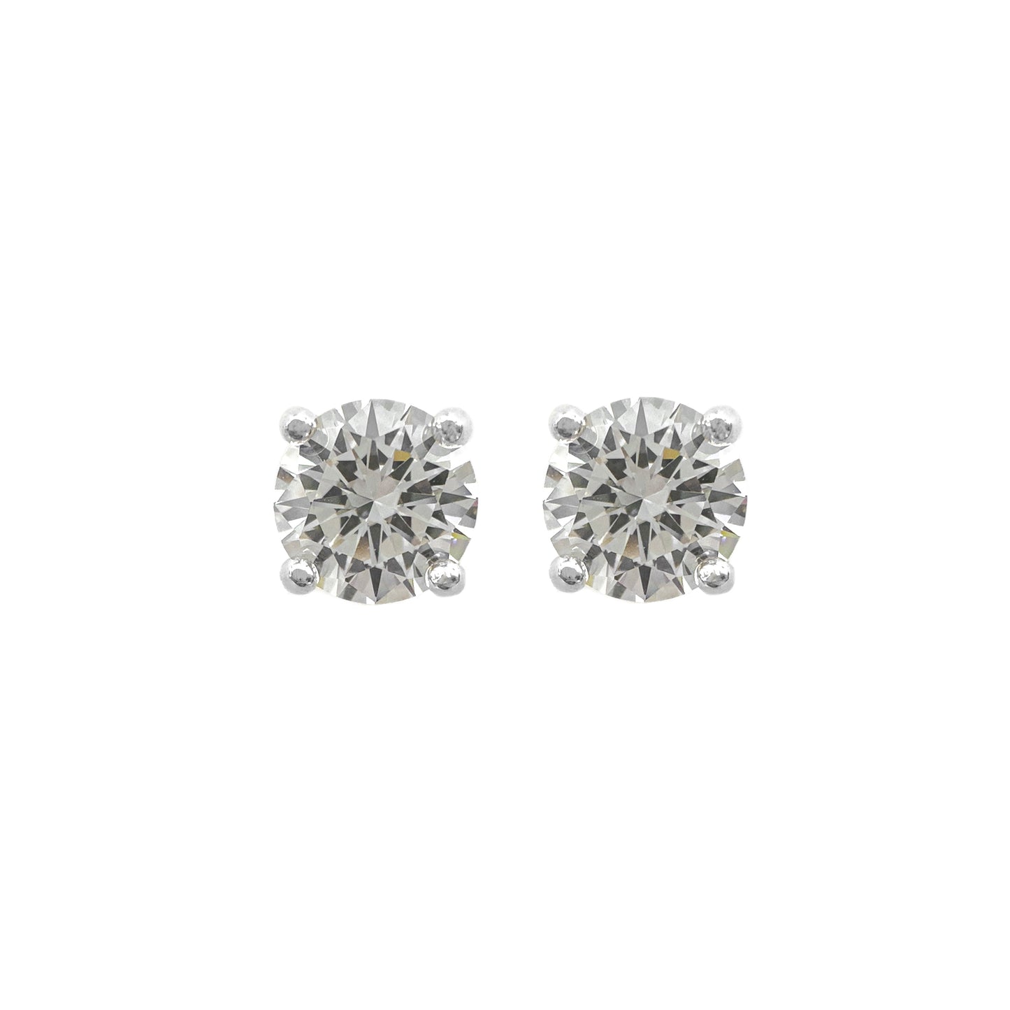 Round G-Color Solitaire Earring