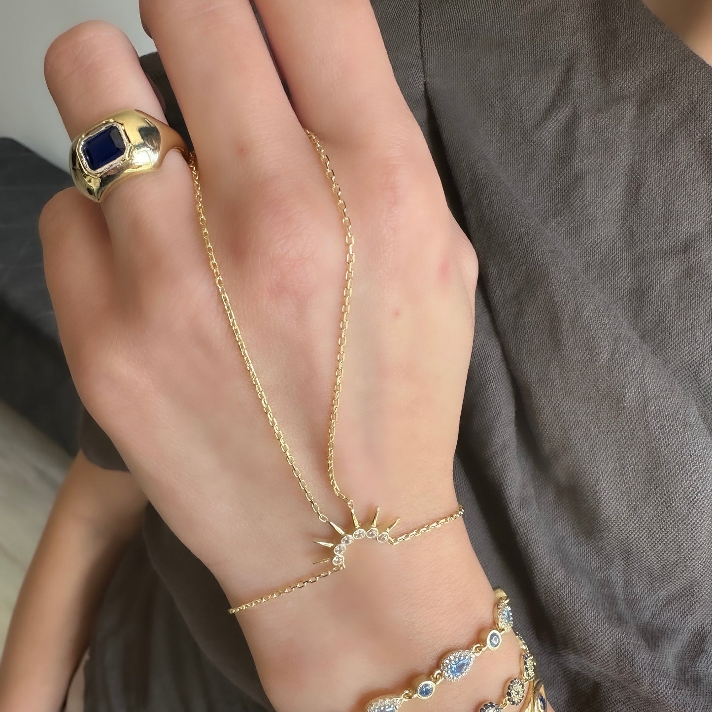 Sun Handchain