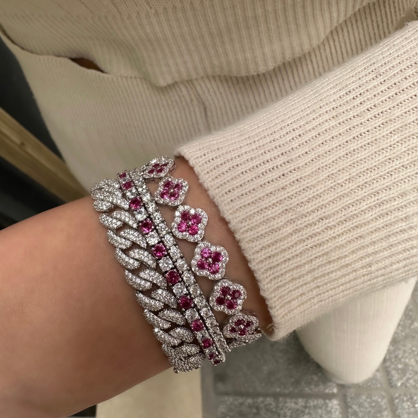 Fuchsia Clover Stone Bracelet