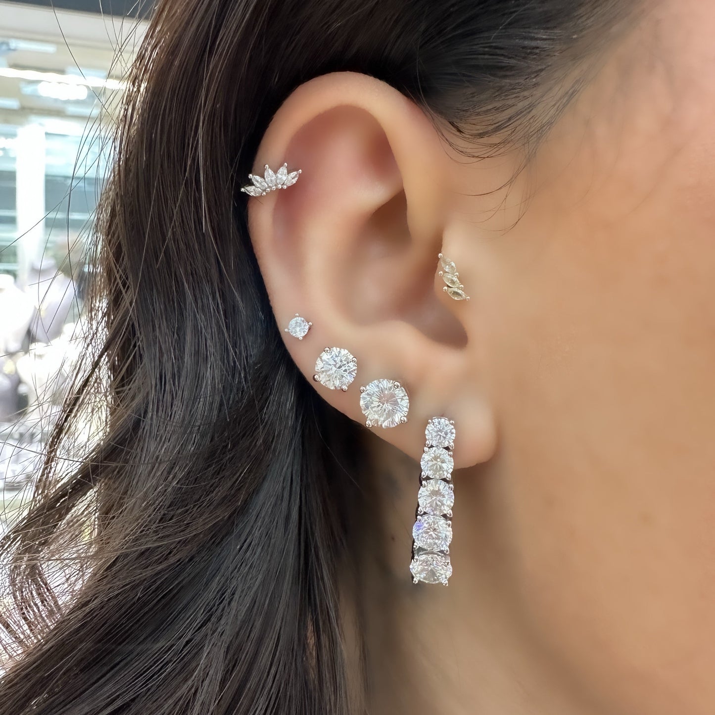 Round Moissanite Solitaire Earring