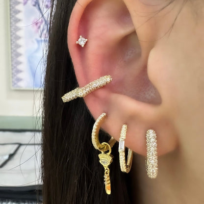 Solitaire Prong Tragus Piercing