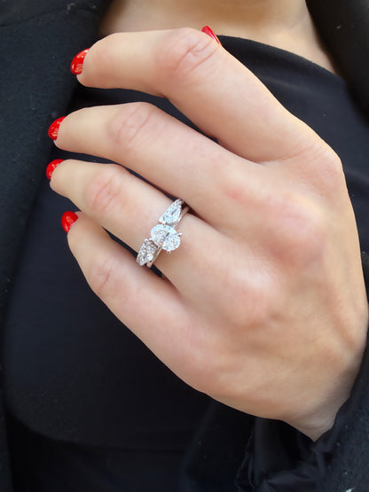 One Carat Moissanite Oval Ring