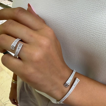 Lined Stone Design Ring