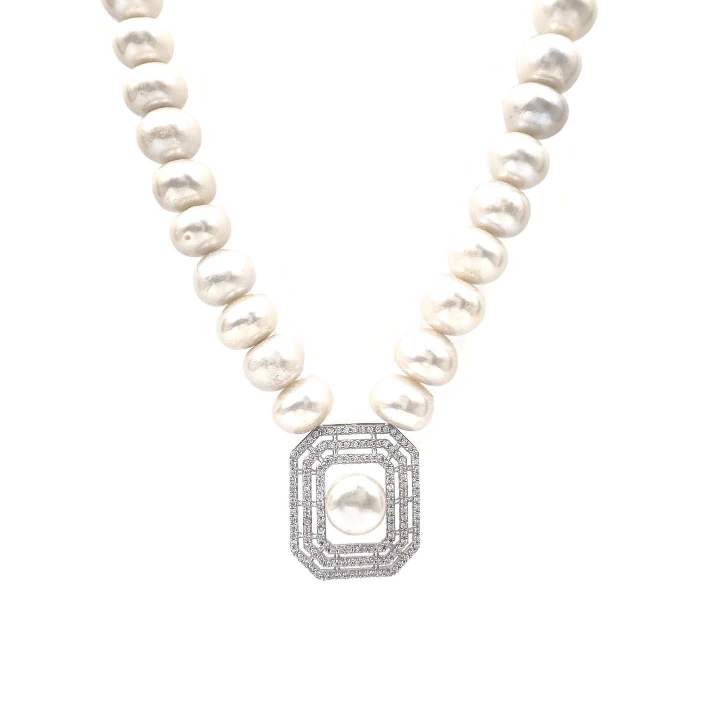 Octagonal Clasp Pearl Necklace