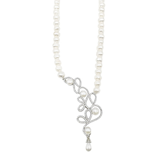 Drop-shaped Pearl Necklace