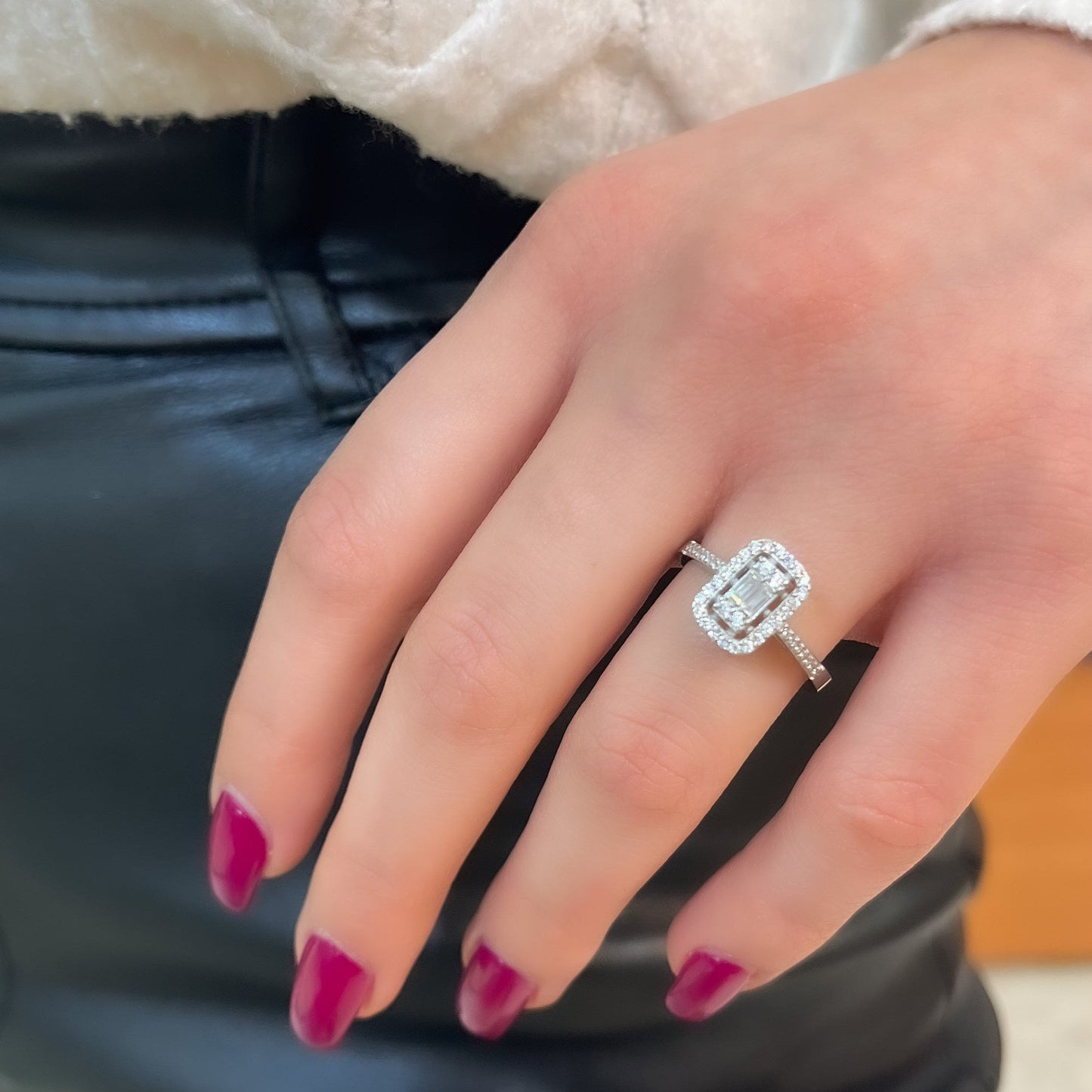 Classic Baguette Ring