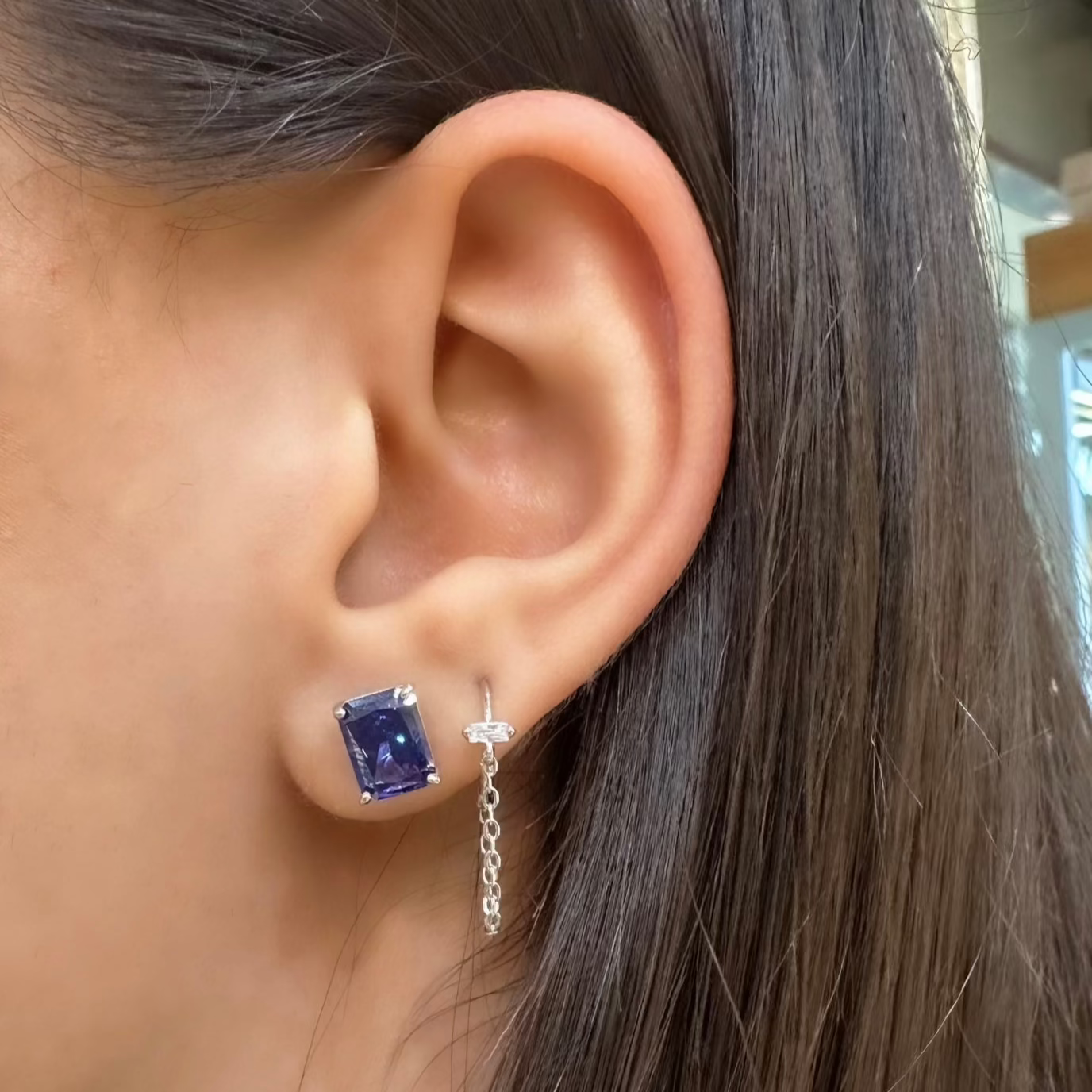 Tanzanite Baguette Pin Earring