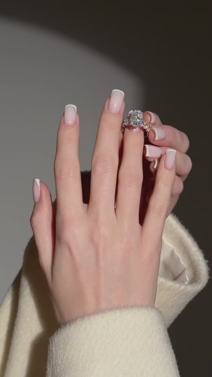 Oval Ring with Moissanite Stone