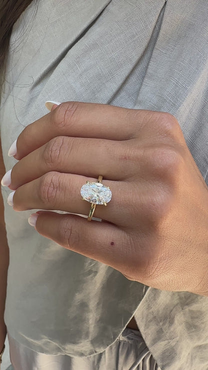 Oval Ring