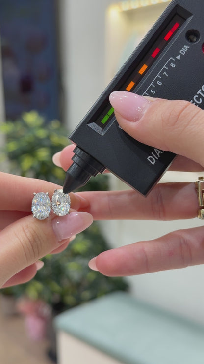 Oval Moissanite Earrings with Stone Setting