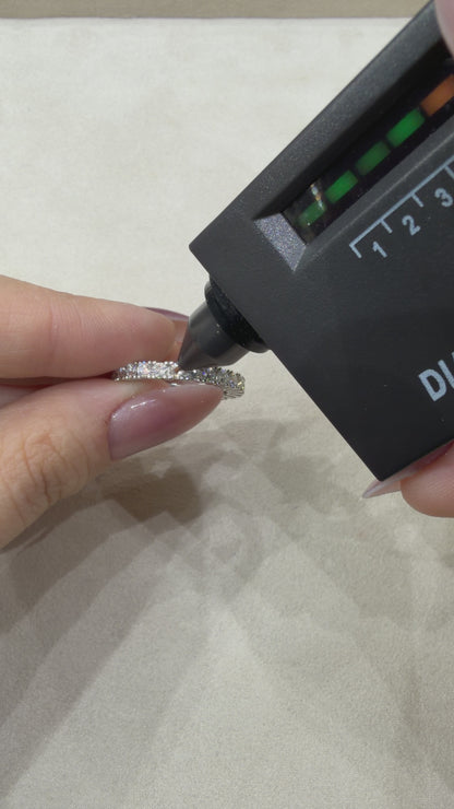 Moissanite Circle Ring with Small Stone