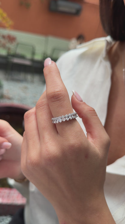 D-Color Oval Full Circle Ring