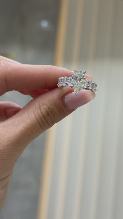 Teardrop Stone Oval G-Color Ring